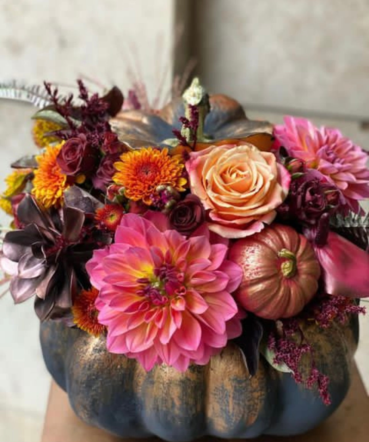 Lovely Black 🖤 - Floral Fashion Boutique