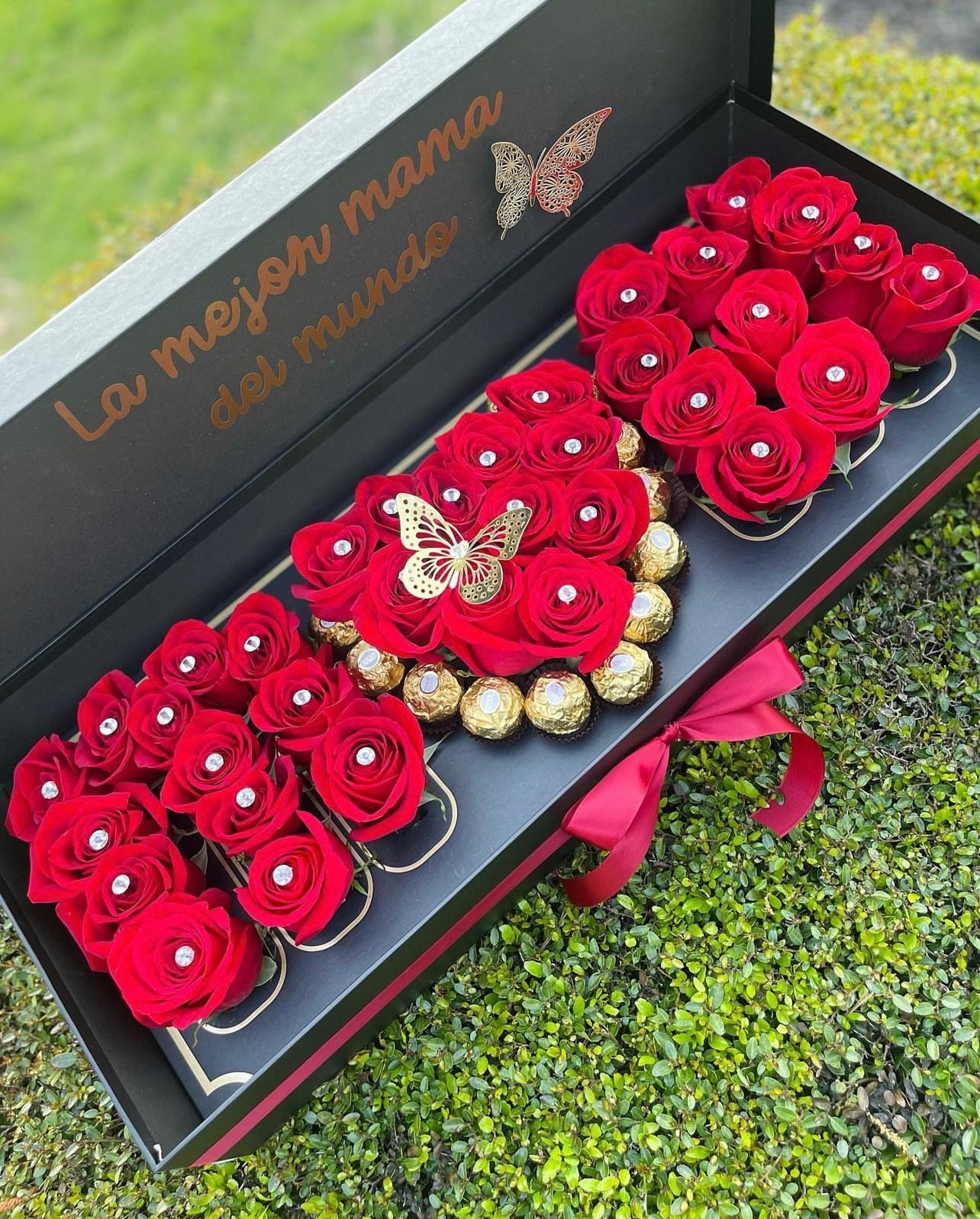 She’s THE BEST - Floral Fashion Boutique