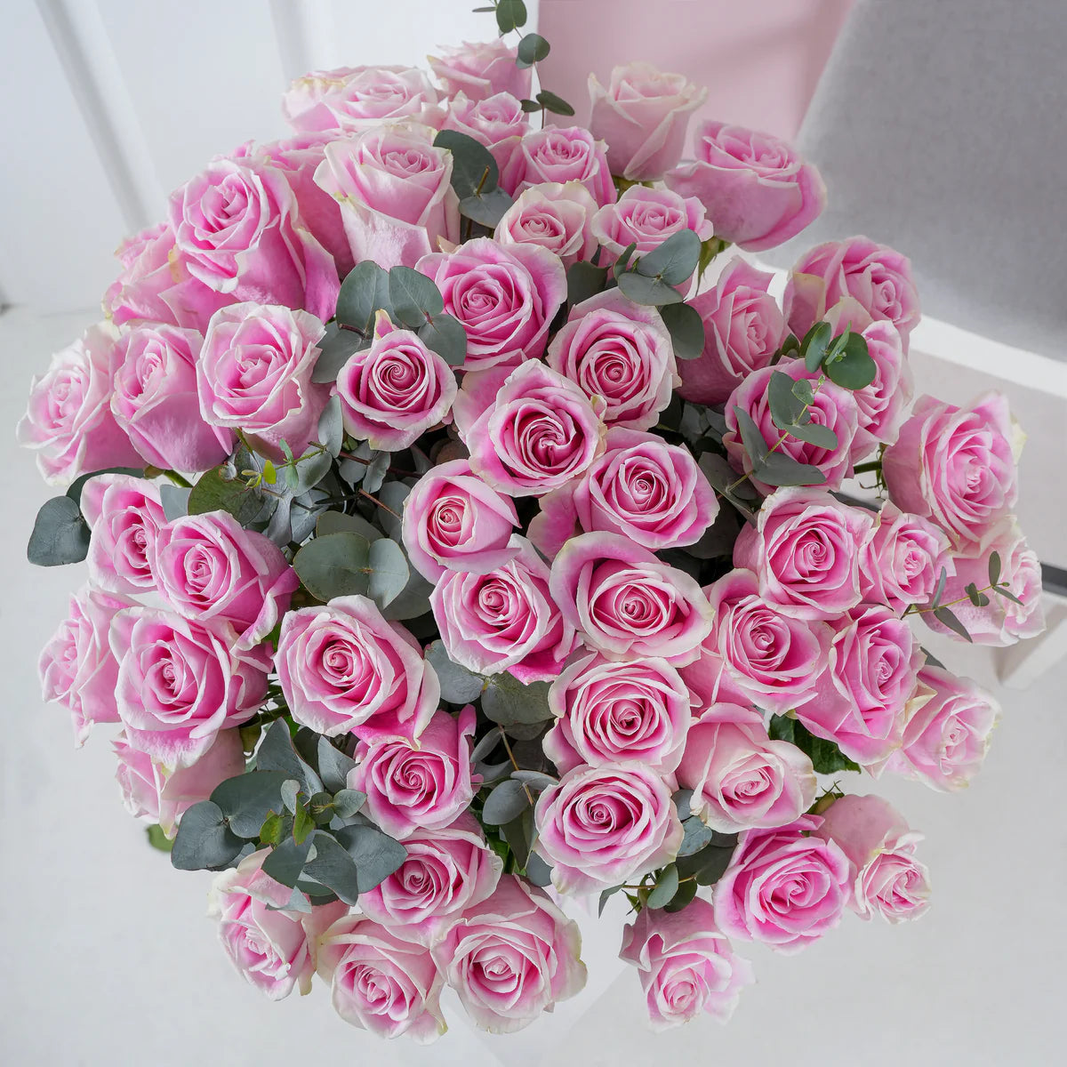 Valentine 50 pink roses in a vase - Floral Fashion Boutique