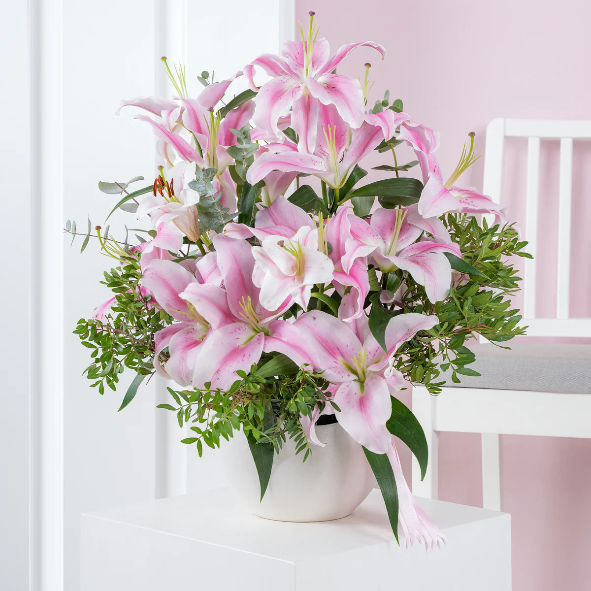 Lilies Flower - Floral Fashion Boutique