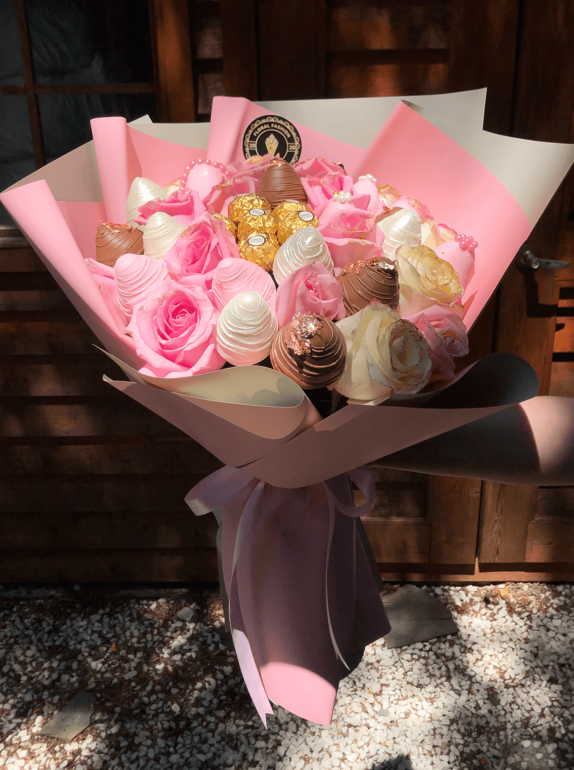 Cream & Pink Fancy Bouquet - Floral Fashion Boutique