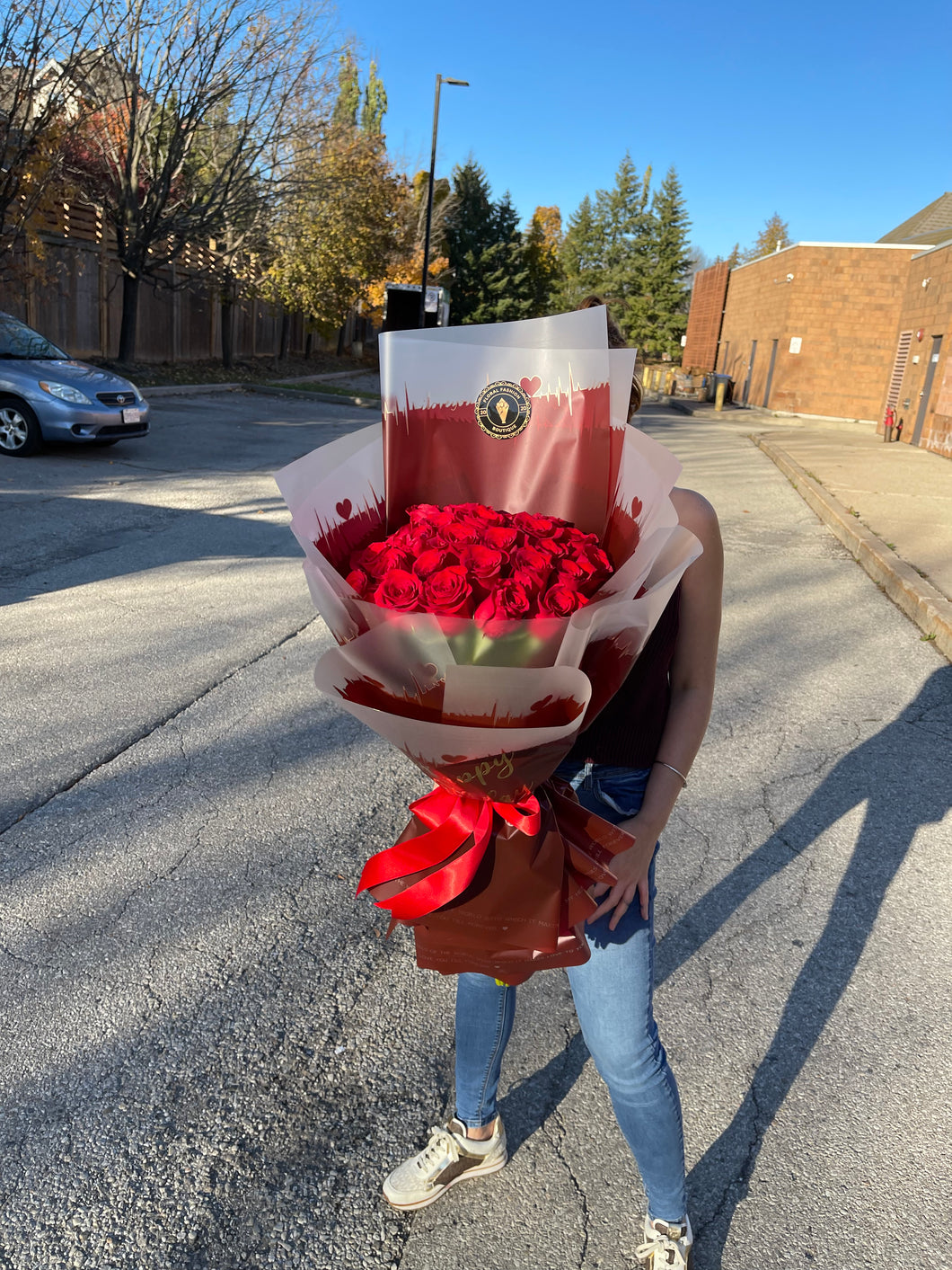 25 red roses