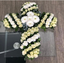 Load image into Gallery viewer, Cross
