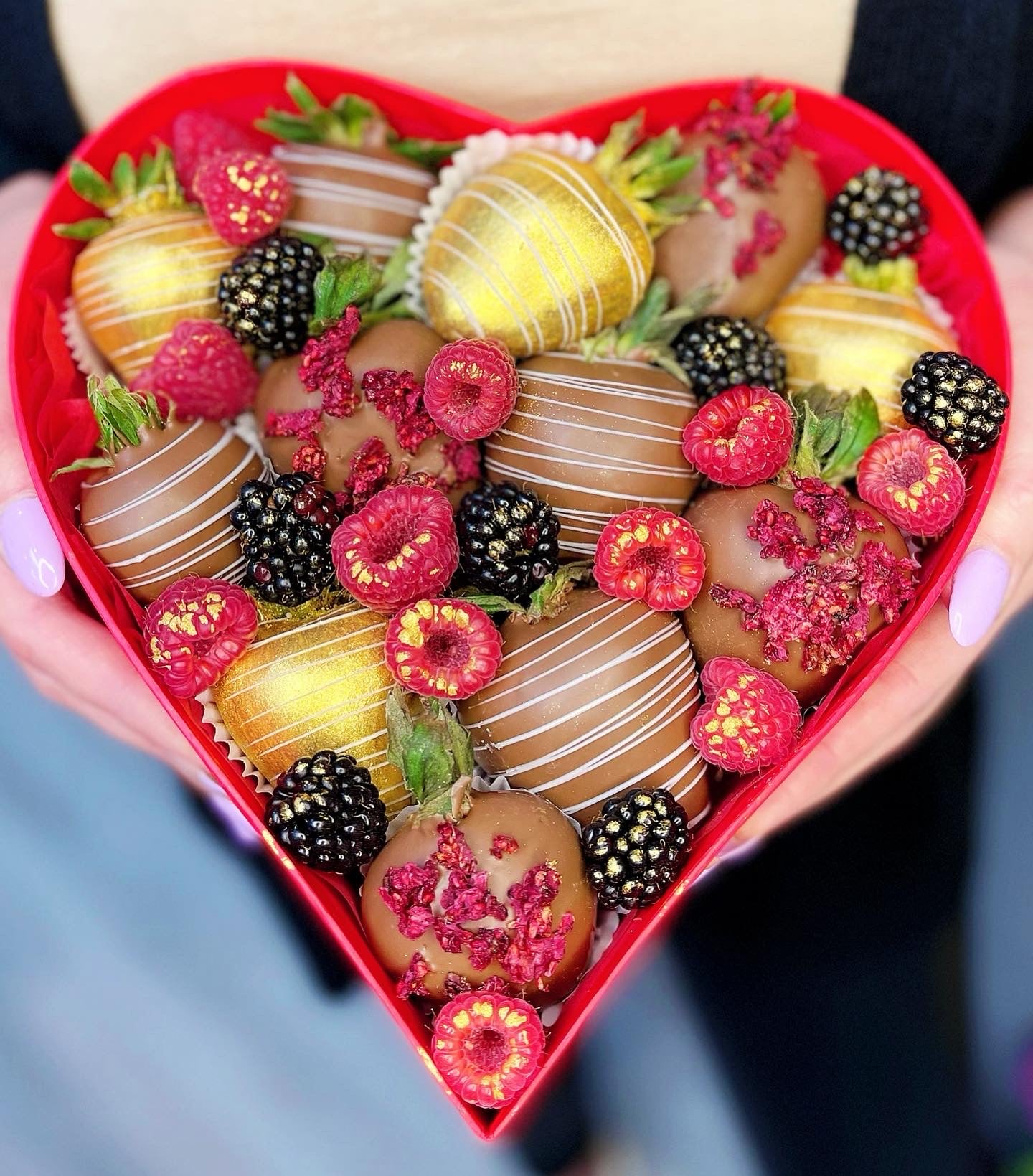 Chocolate dipped strawberries/Heart box - Floral Fashion Boutique