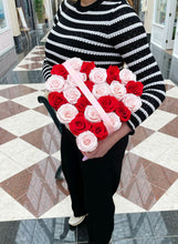 Load image into Gallery viewer, Loving yourself ❤️ Roses can last up to 3 years
