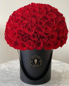 Box with 200 Roses