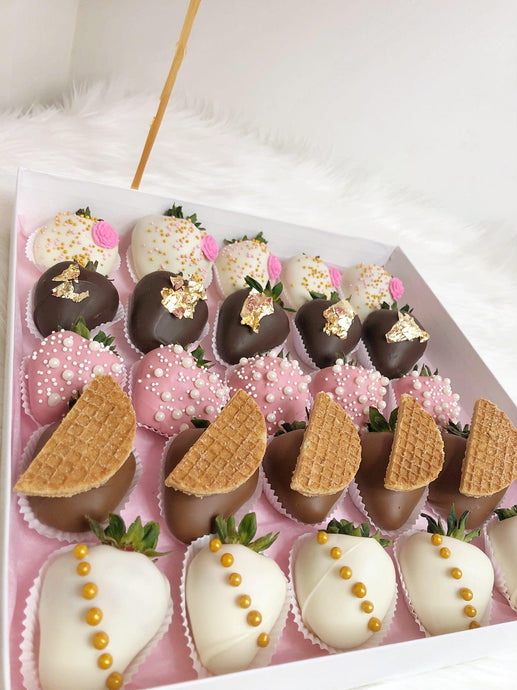 Rose Box - chocolate dipped strawberries - Floral Fashion Boutique